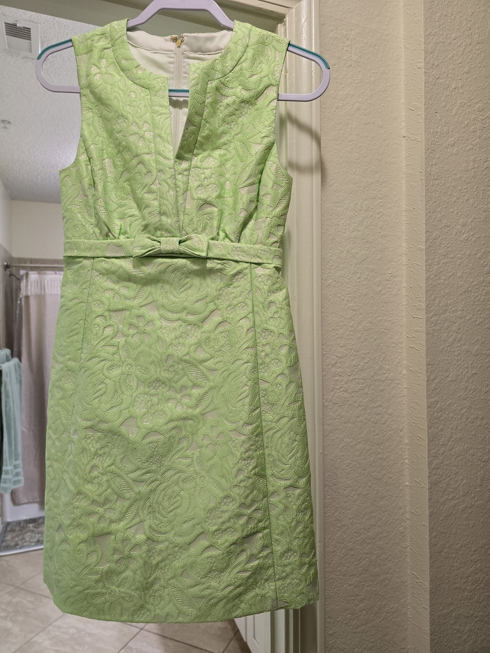 Lilly Pulitzer Lime Green Sleeveless Embroidered Sheath Dress